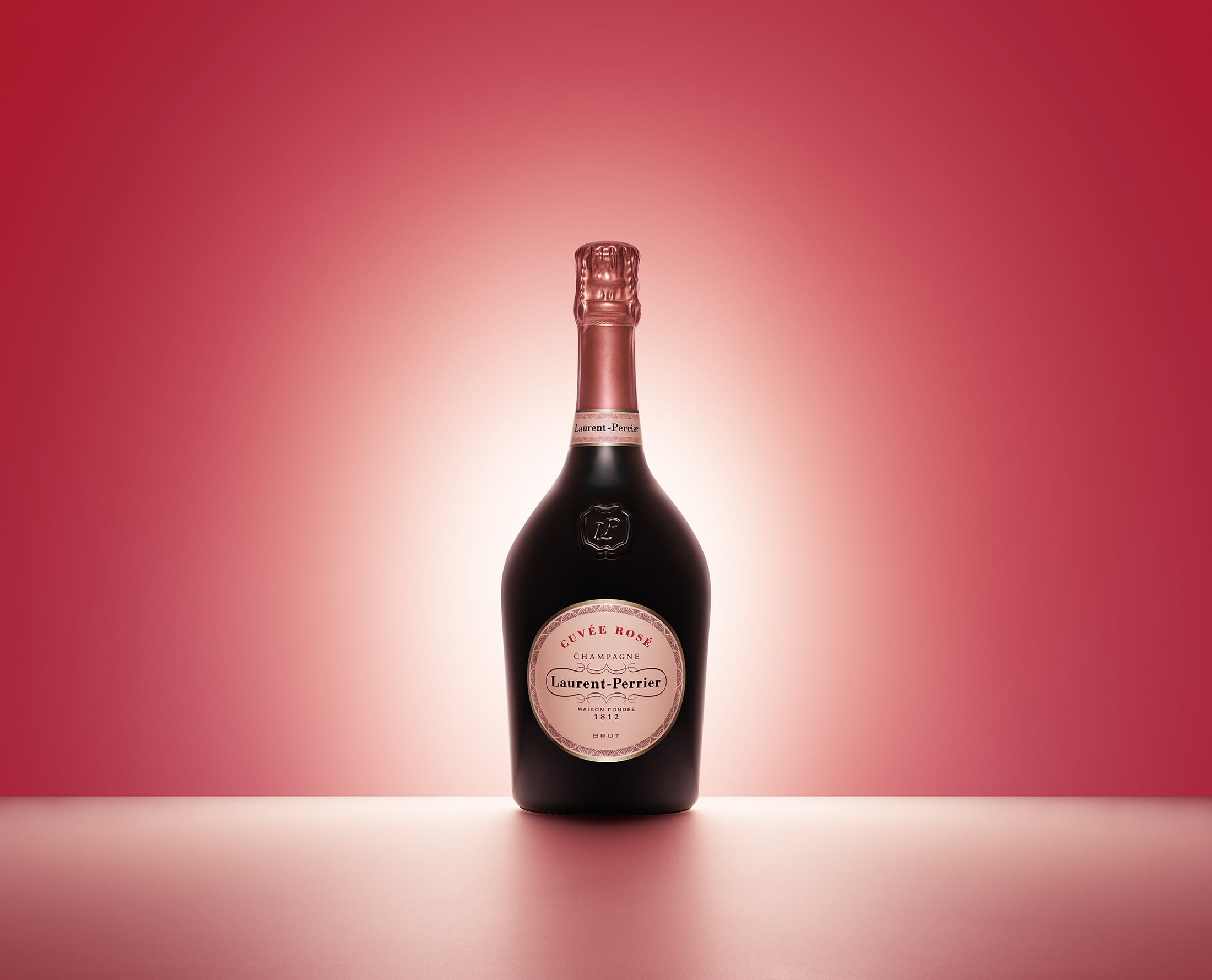 Champagne Laurent-Perrier Cuvée Rosé Brut  und Champagne Blanc de Blancs in Holzkiste - limitierte Auflage
