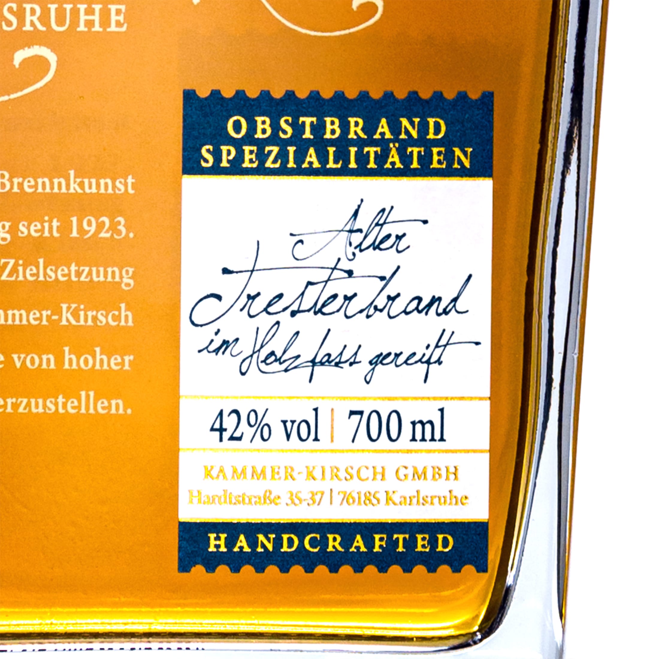 Alter Tresterbrand im Holzfass gereift - Gourmet-Obstbrand - Destillerie Kammer-Kirsch - Destillerie Kammer-Kirsch - Feinste Spirituosen